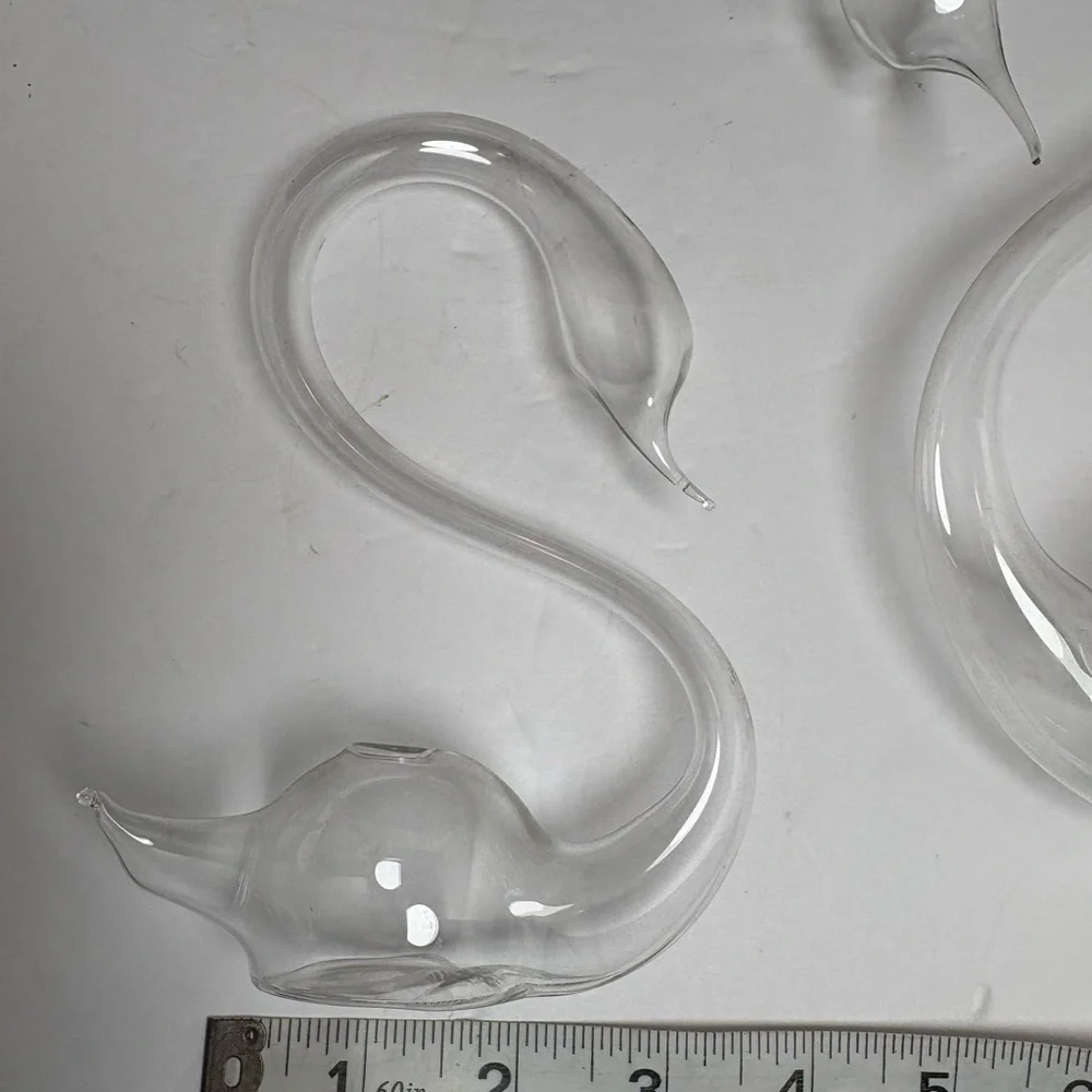 Vintage Pair of Delicate Clear Glass Swan Bud or Propagation Vases